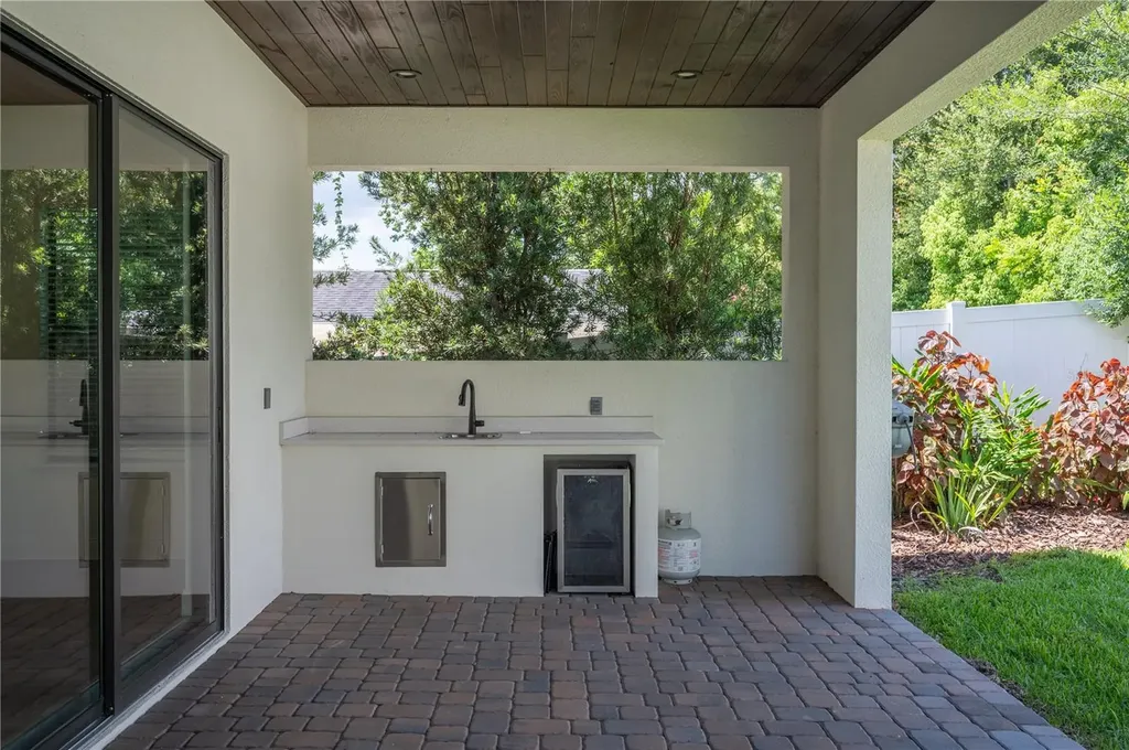 2403 Derbyshire Avenue Lakeland FL 33803