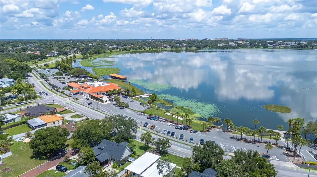 2403 Derbyshire Avenue Lakeland FL 33803