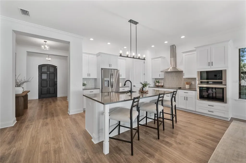 2403 Derbyshire Avenue Lakeland FL 33803