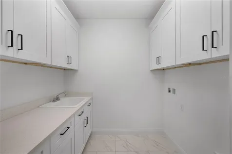 2403 Derbyshire Avenue Lakeland FL 33803