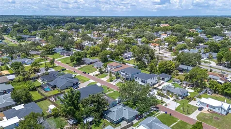 2403 Derbyshire Avenue Lakeland FL 33803