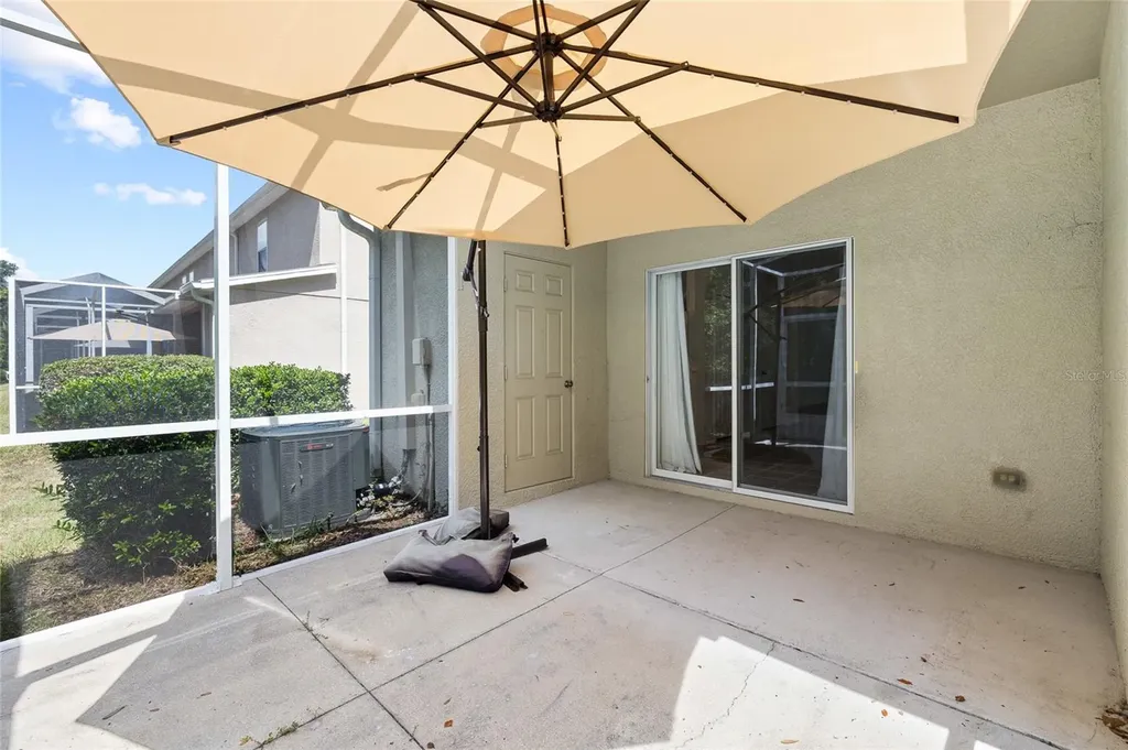 15849 Fishhawk View Drive Lithia FL 33547