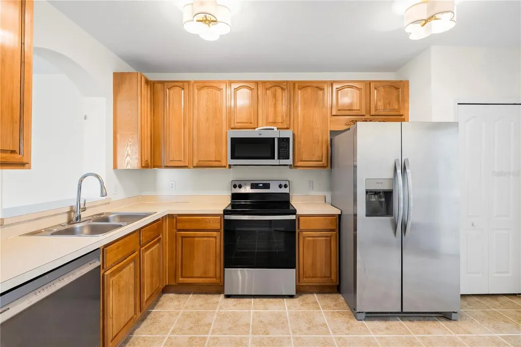 15849 Fishhawk View Drive Lithia FL 33547