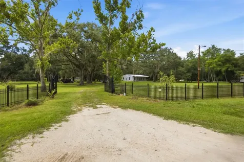 18127 Cedarhurst Road Orlando FL 32820