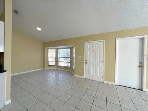3933 Magnolia Lake Lane Orlando FL 32810