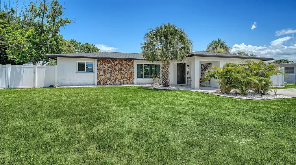 1302 Mango Avenue Venice FL 34285
