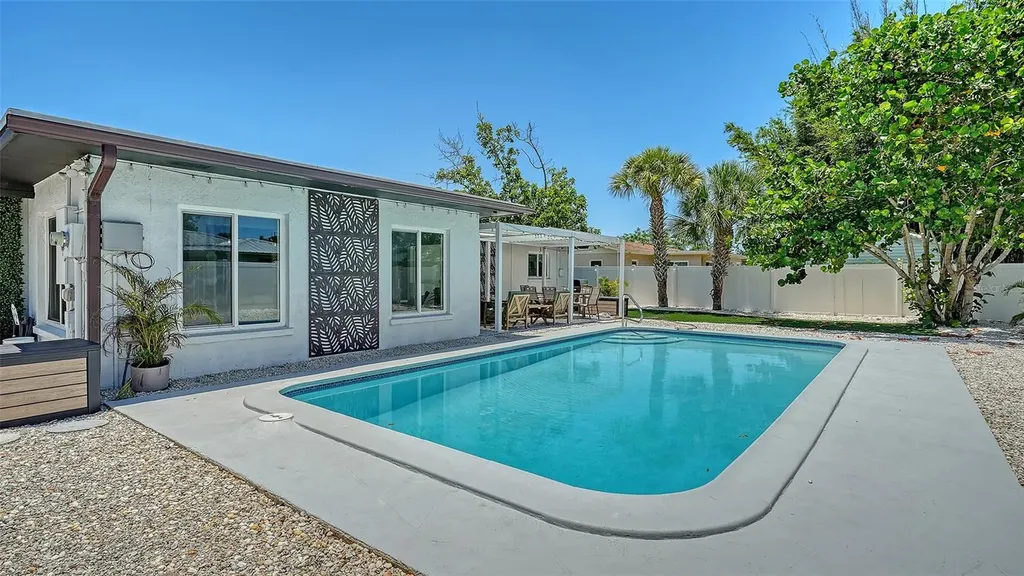 1302 Mango Avenue Venice FL 34285