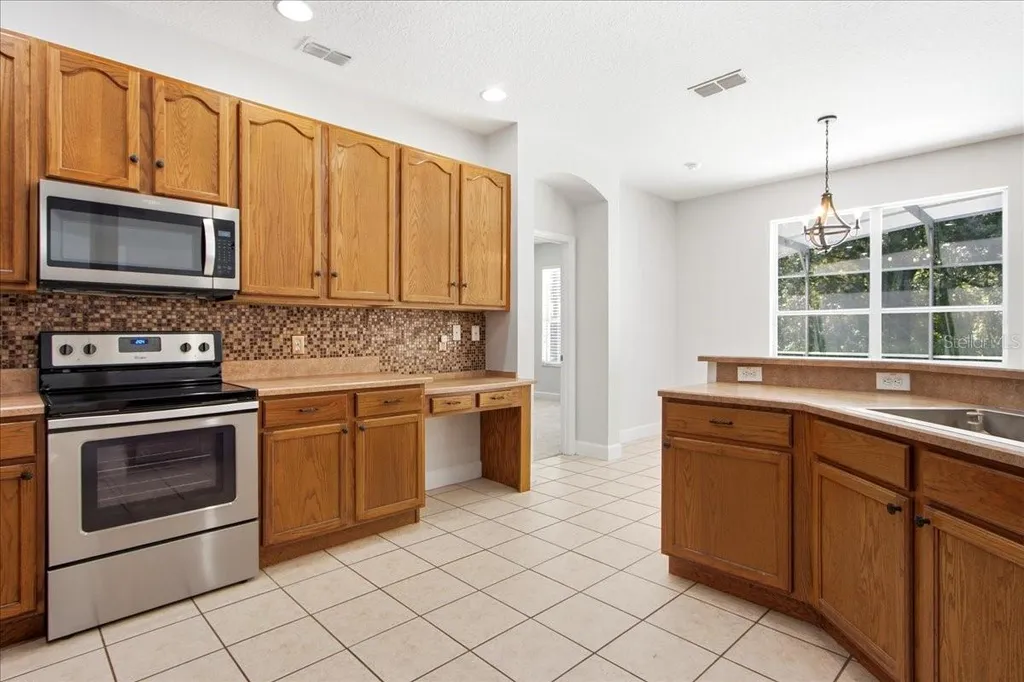 2518 Treymore Drive Orlando FL 32825