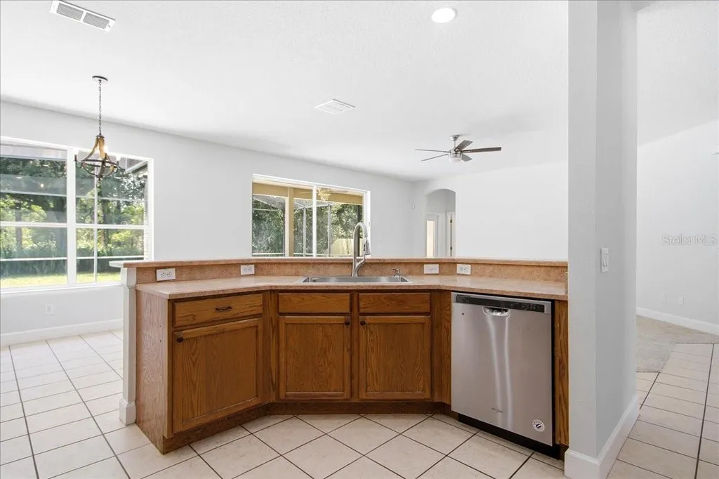 2518 Treymore Drive Orlando FL 32825