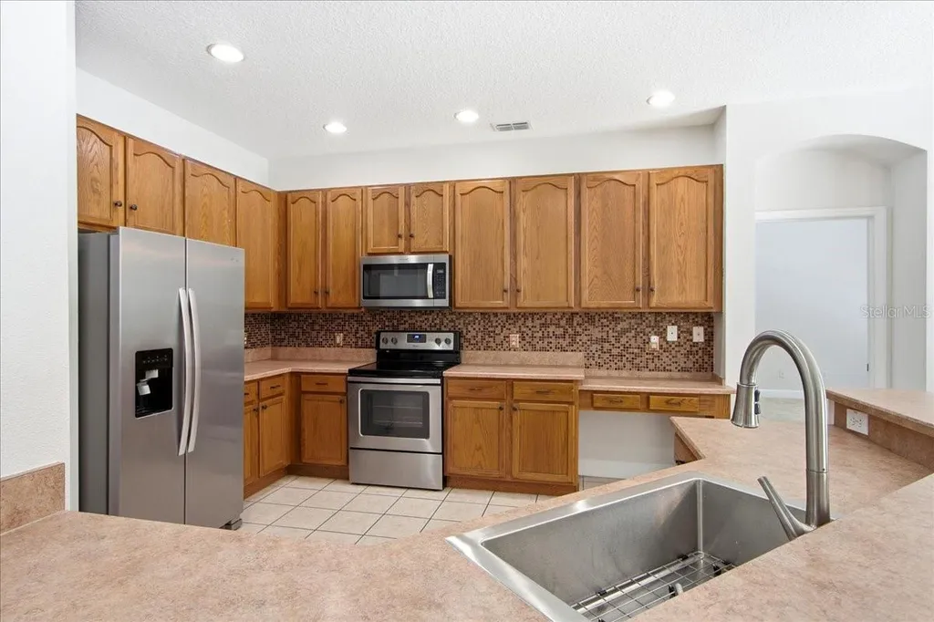 2518 Treymore Drive Orlando FL 32825
