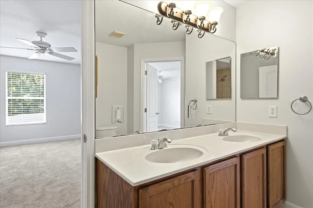 2518 Treymore Drive Orlando FL 32825