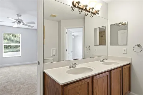 2518 Treymore Drive Orlando FL 32825