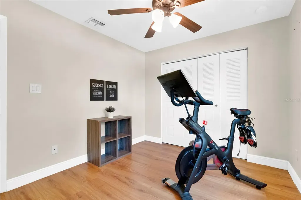 10137 Mason Dixon Circle Orlando FL 32821