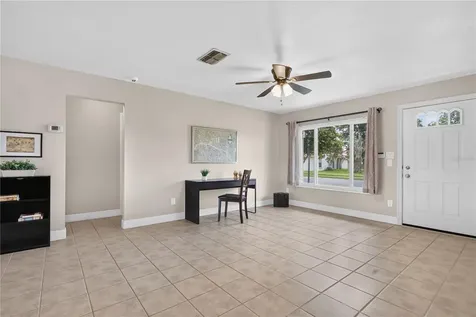 10137 Mason Dixon Circle Orlando FL 32821