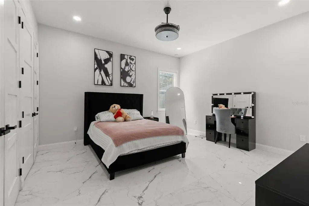 1924 Hill Drive Apopka FL 32703
