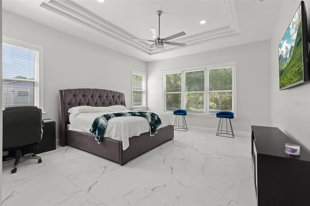 1924 Hill Drive Apopka FL 32703