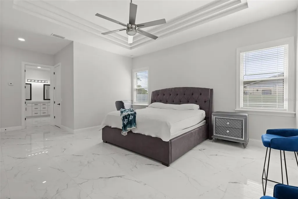 1924 Hill Drive Apopka FL 32703