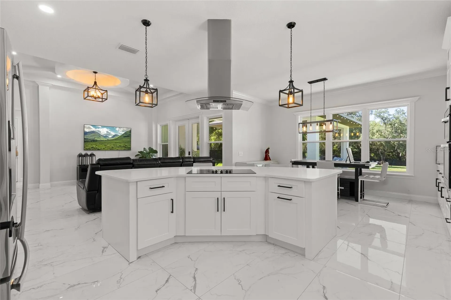1924 Hill Drive Apopka FL 32703