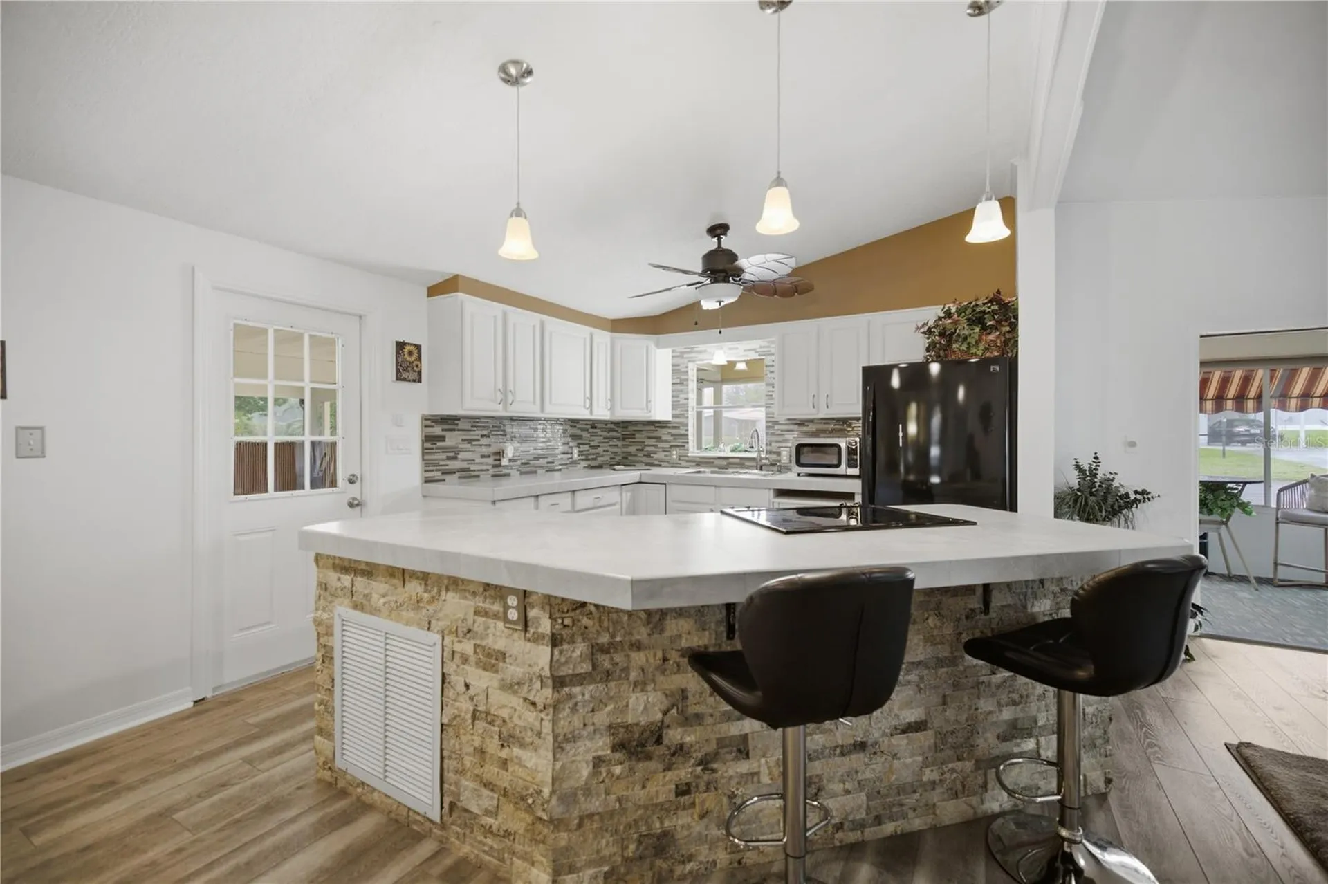 728 Truman Avenue Lady Lake FL 32159