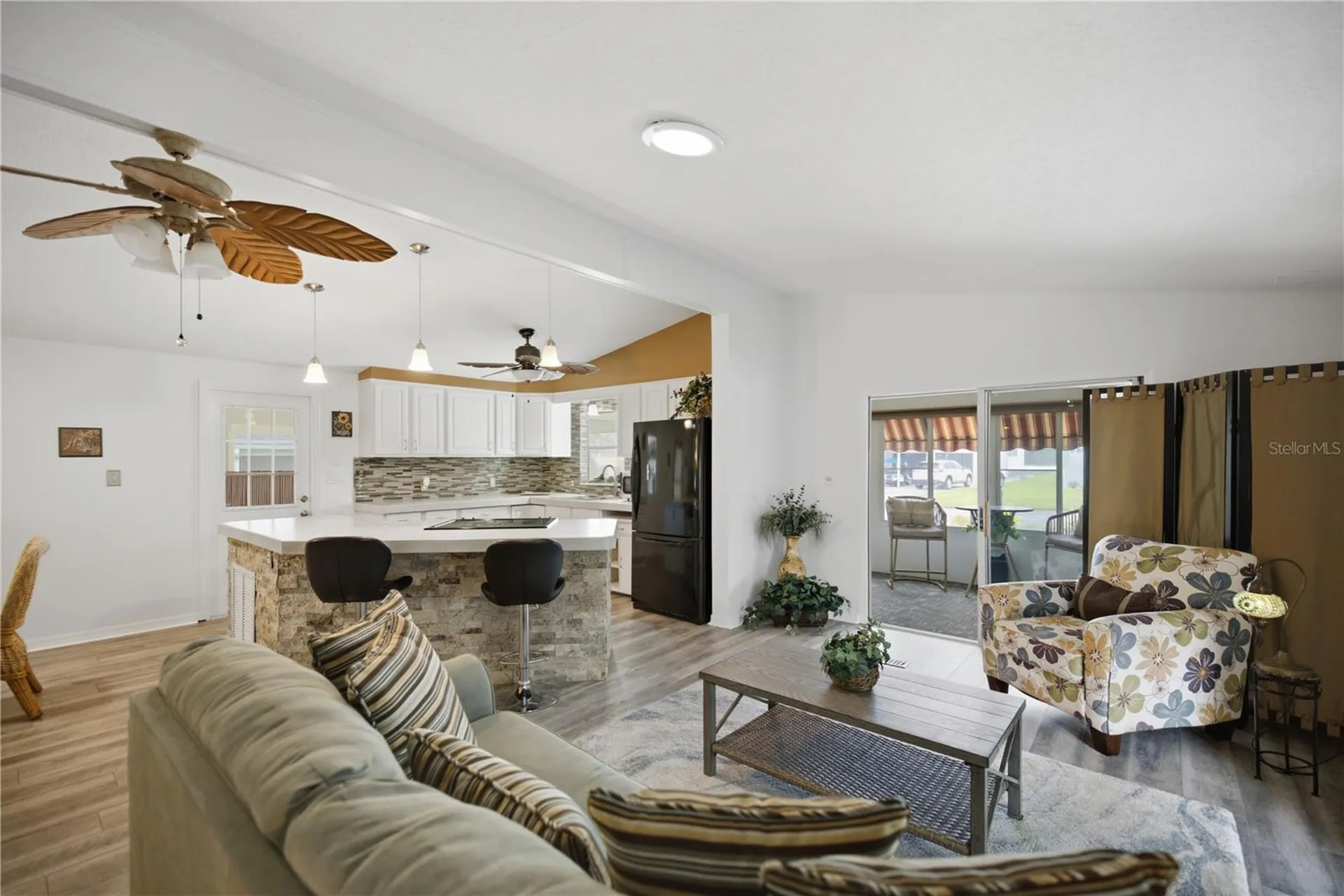 728 Truman Avenue Lady Lake FL 32159