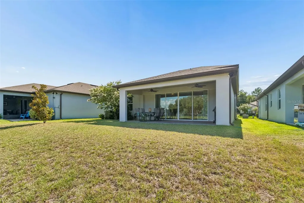 6390 Bradford Woods Drive Zephyrhills FL 33542
