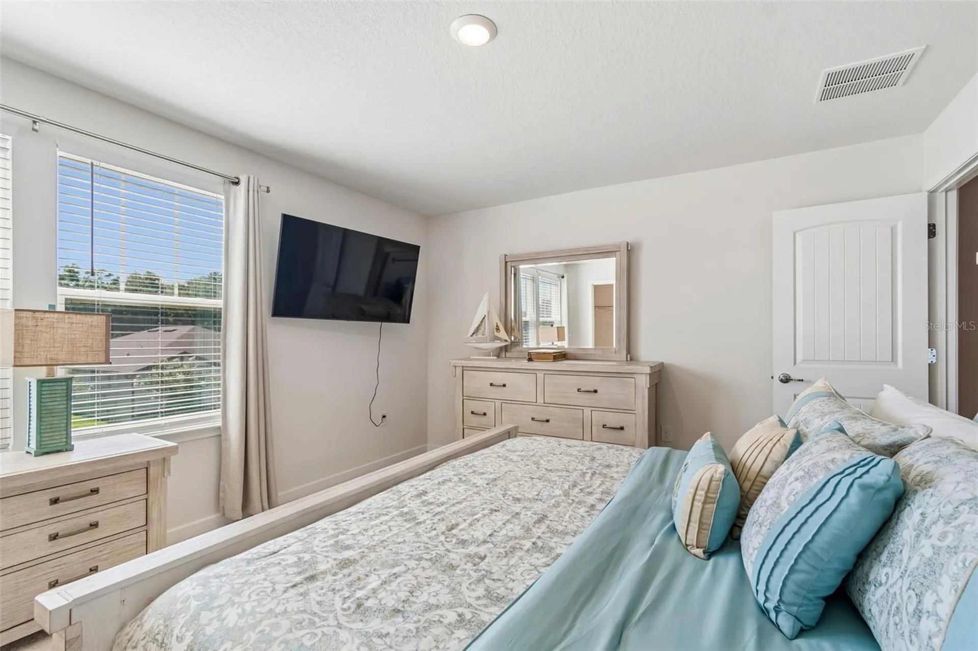 6390 Bradford Woods Drive Zephyrhills FL 33542