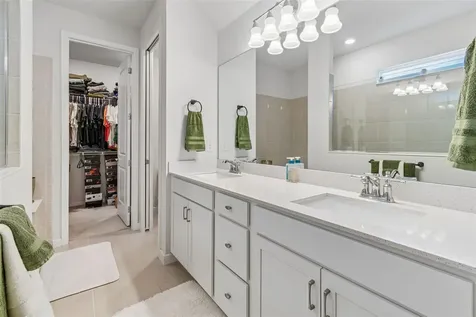 6390 Bradford Woods Drive Zephyrhills FL 33542