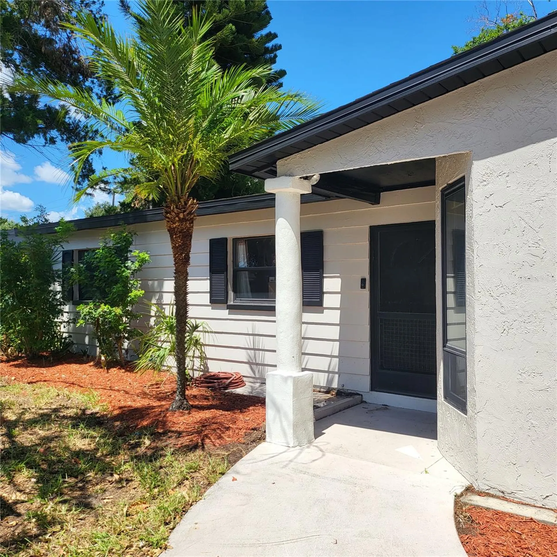 5107 Cresthill Drive Tampa FL 33615