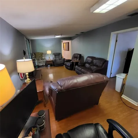 5107 Cresthill Drive Tampa FL 33615