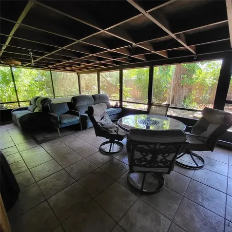 5107 Cresthill Drive Tampa FL 33615