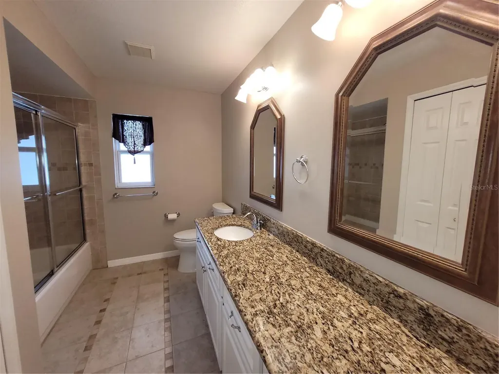 1104 Riflecrest Avenue Valrico FL 33594