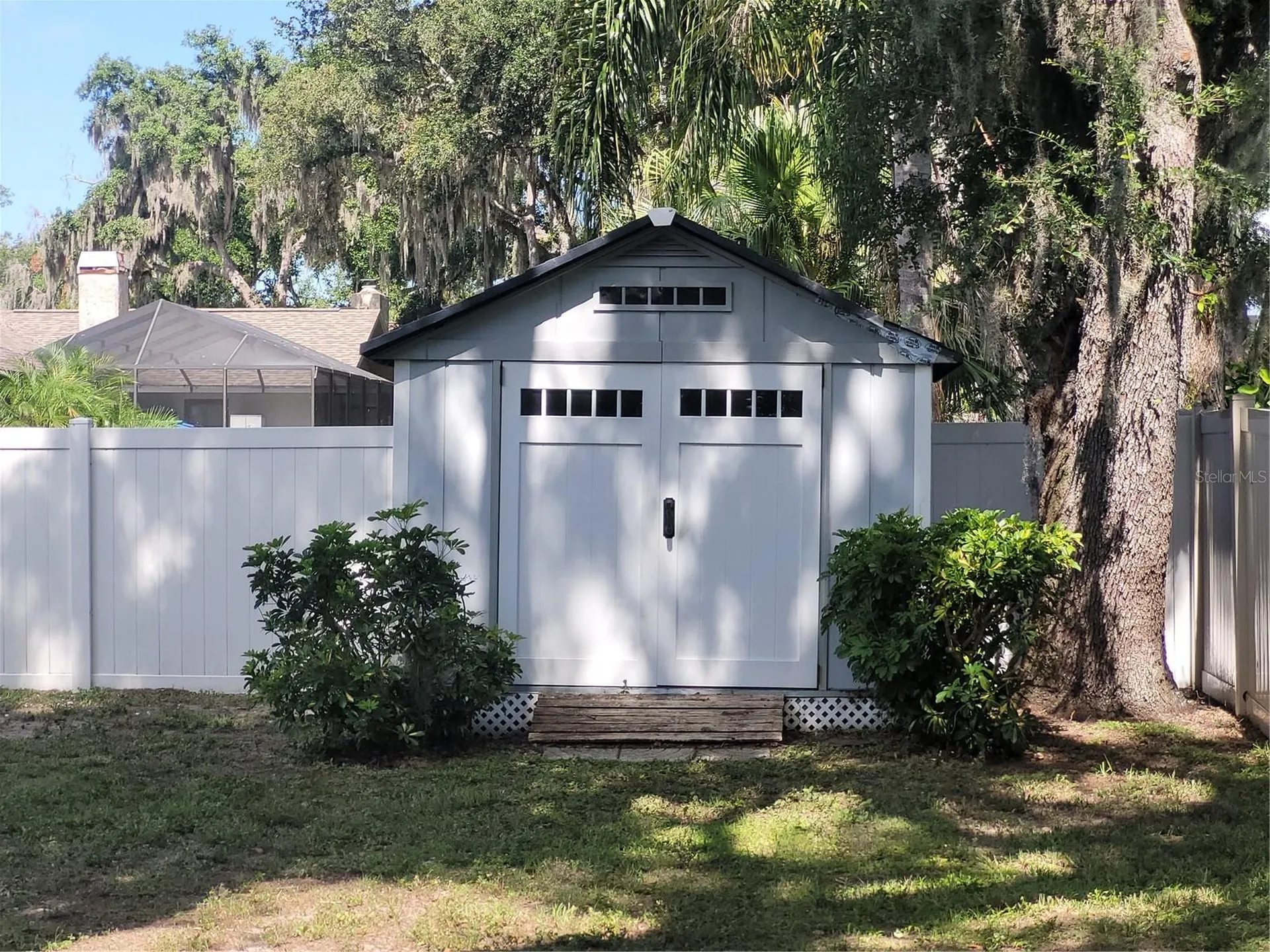 1104 Riflecrest Avenue Valrico FL 33594