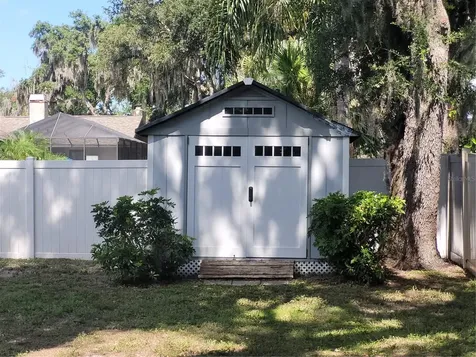 1104 Riflecrest Avenue Valrico FL 33594
