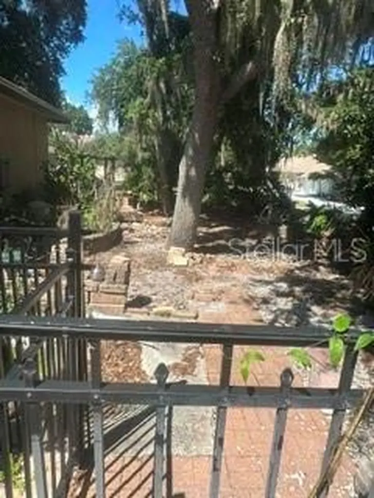 2702 Clubhouse Drive Plant City FL 33566