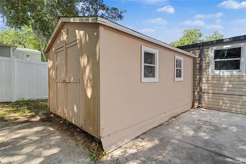 17230 Adam Court Montverde FL 34756