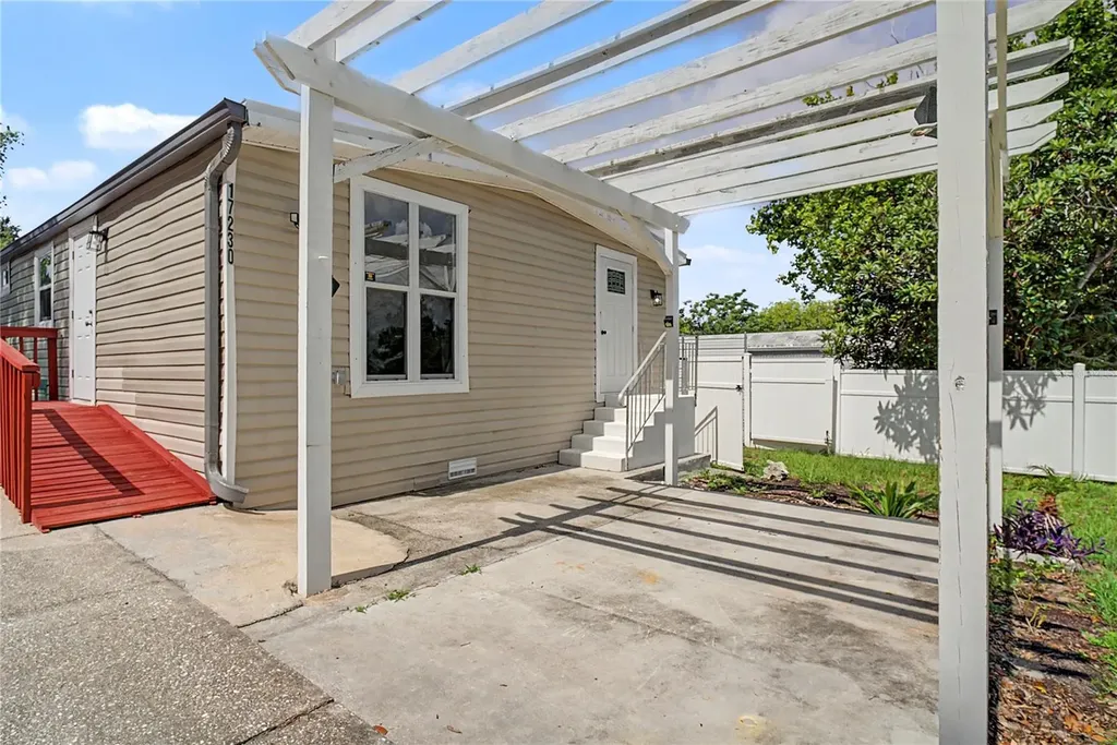 17230 Adam Court Montverde FL 34756