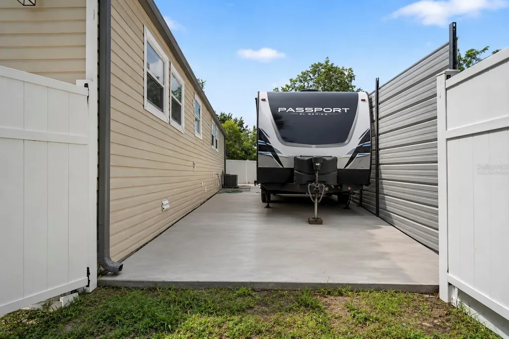 17230 Adam Court Montverde FL 34756
