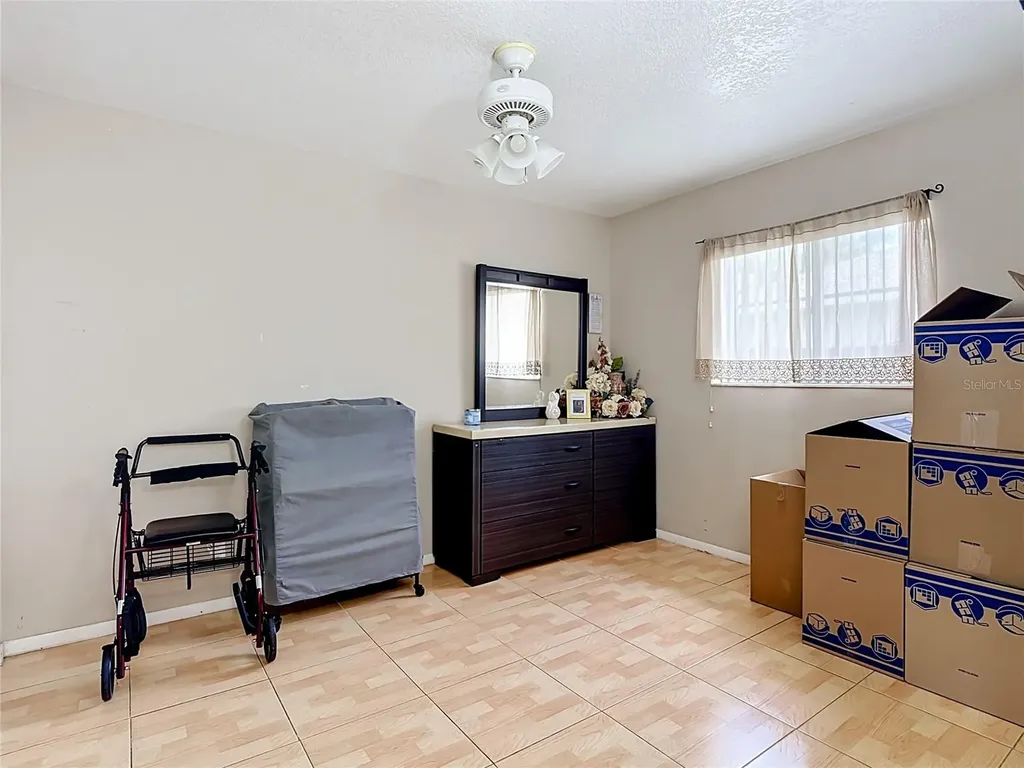 937 Florida Parkway Kissimmee FL 34743