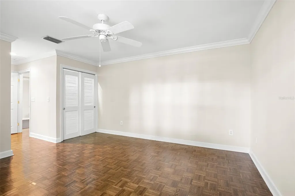 1035 S Sterling Avenue Tampa FL 33629