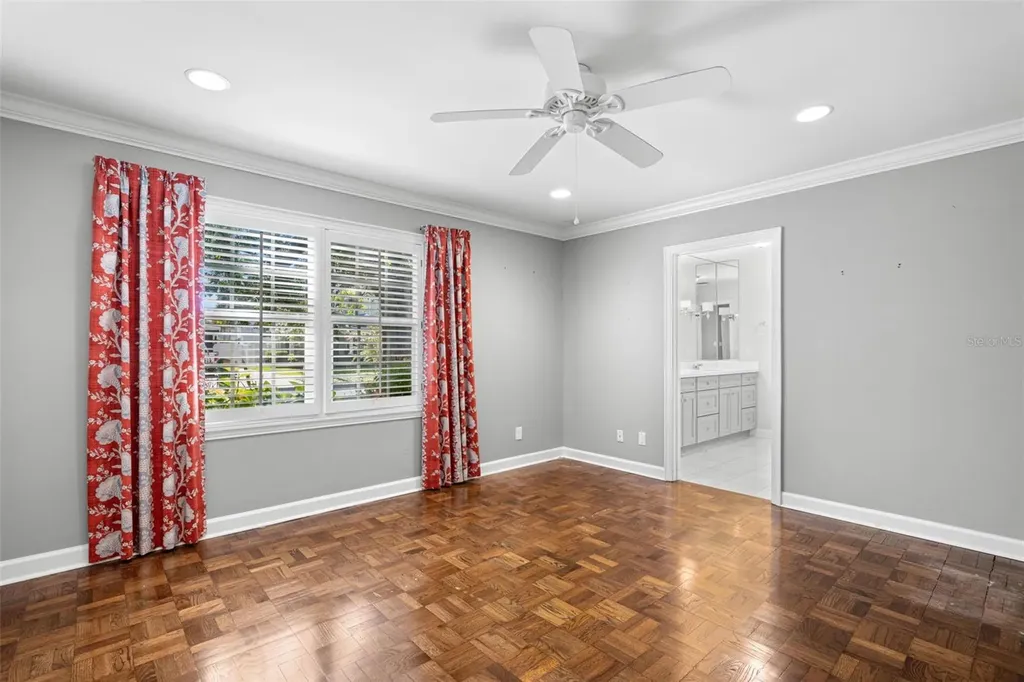 1035 S Sterling Avenue Tampa FL 33629