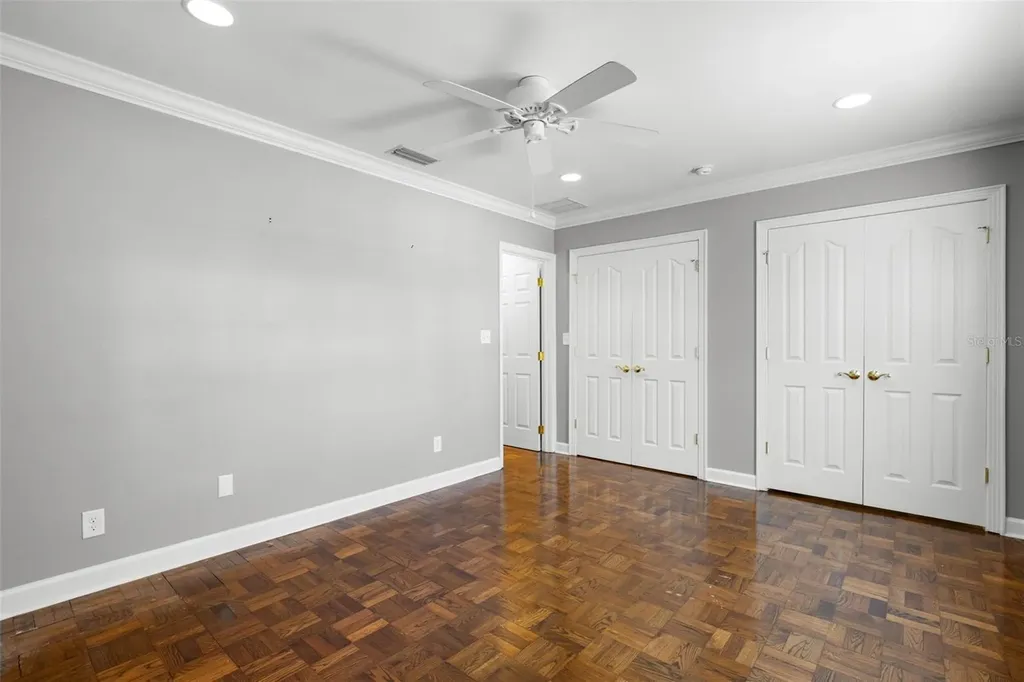 1035 S Sterling Avenue Tampa FL 33629