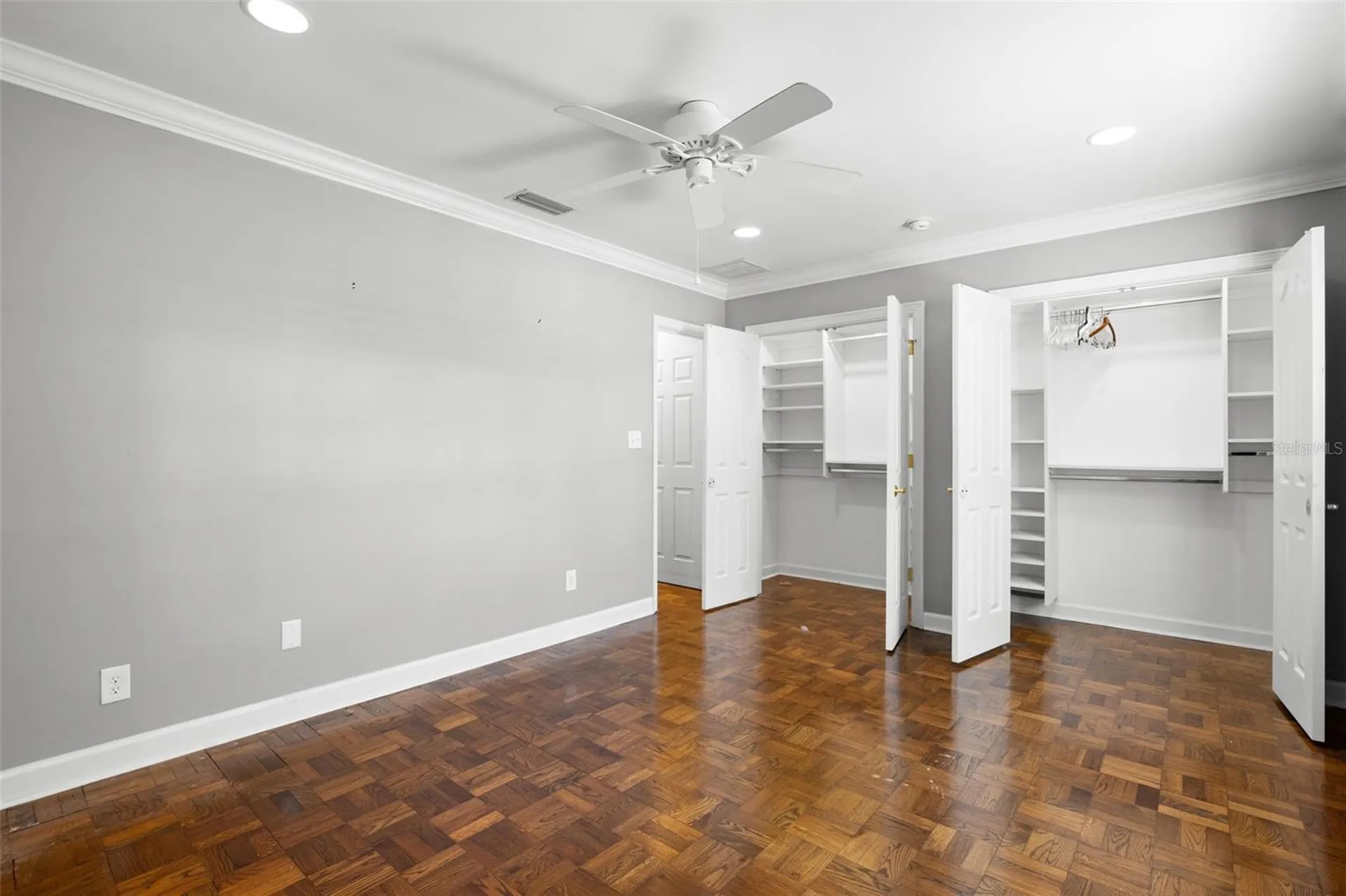 1035 S Sterling Avenue Tampa FL 33629