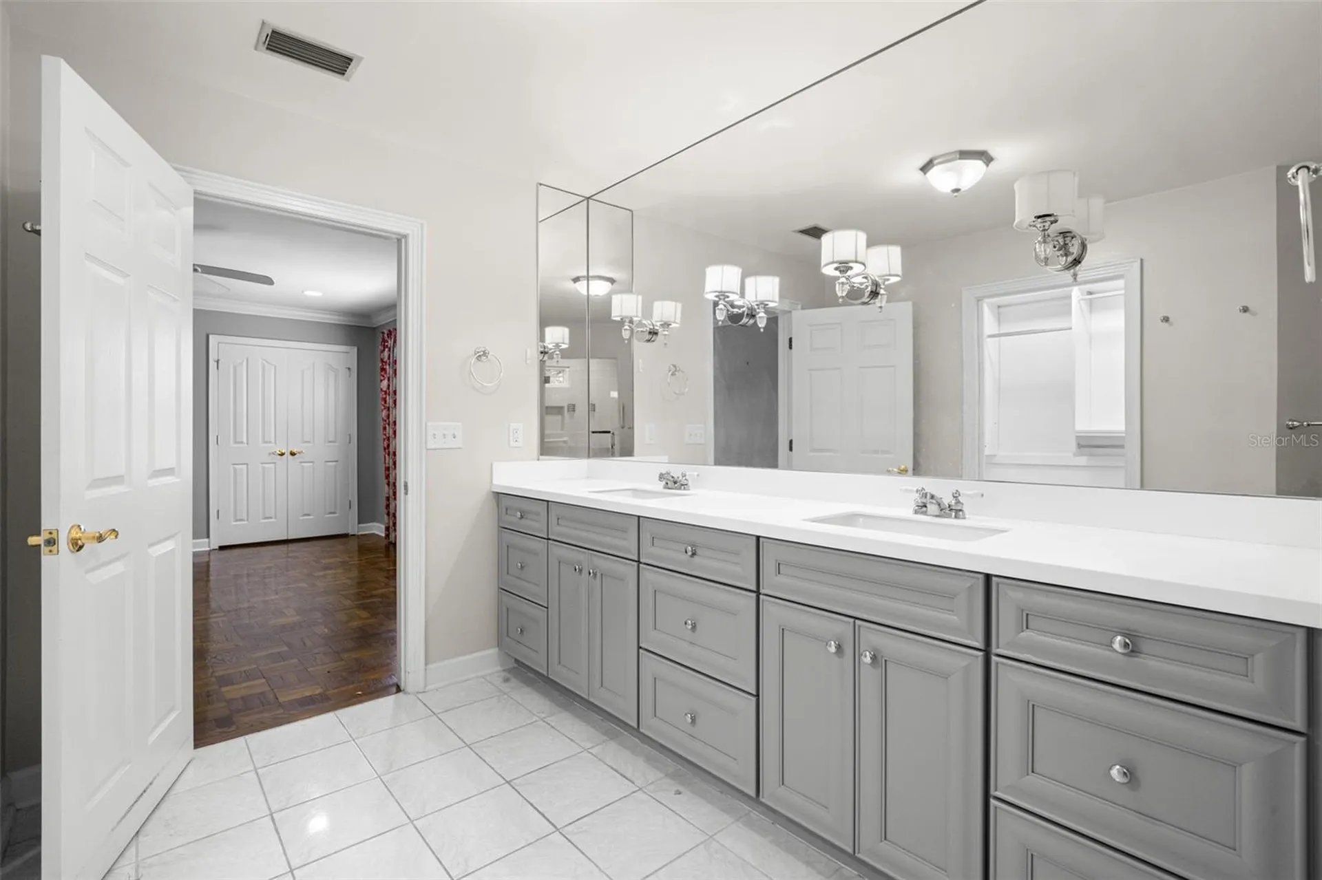 1035 S Sterling Avenue Tampa FL 33629
