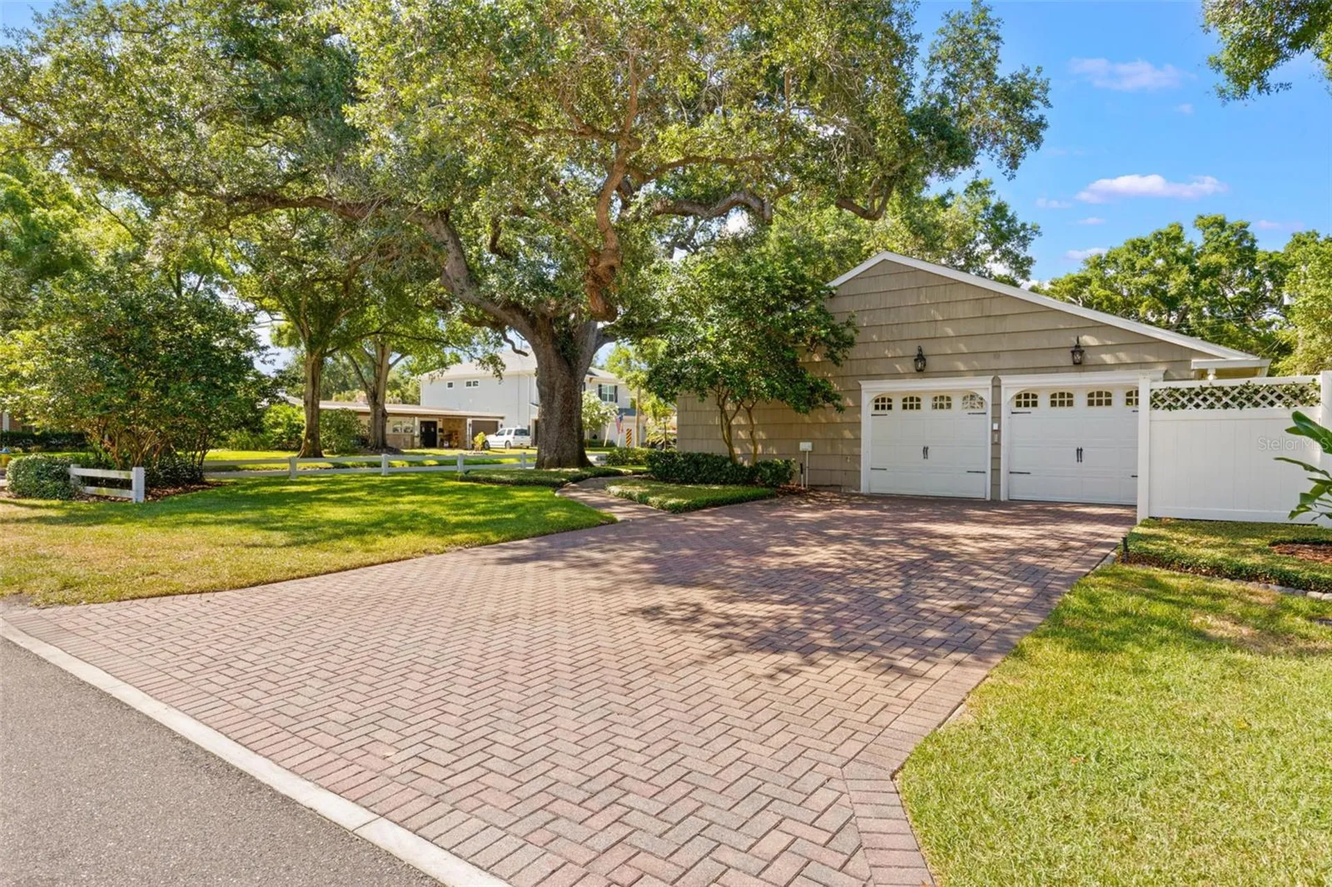 1035 S Sterling Avenue Tampa FL 33629