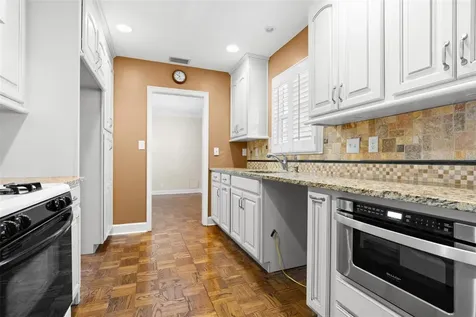 1035 S Sterling Avenue Tampa FL 33629