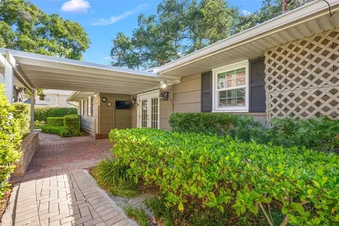 1035 S Sterling Avenue Tampa FL 33629