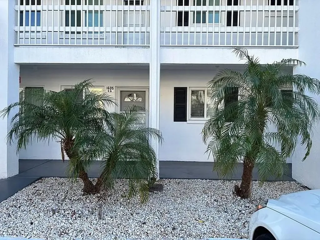 1605 Leisure Drive Bradenton FL 34207