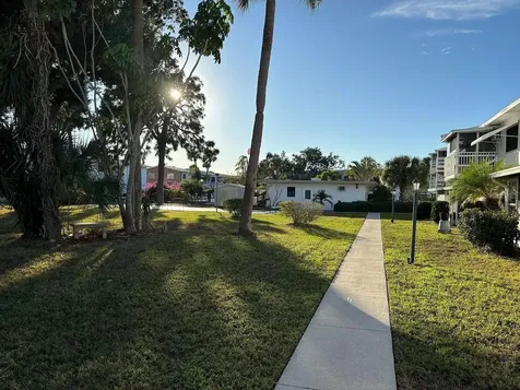 1605 Leisure Drive Bradenton FL 34207