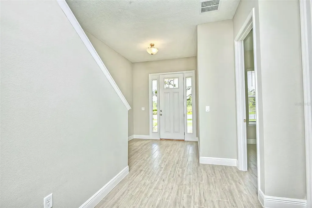 6427 Cyrils Drive St Cloud FL 34771