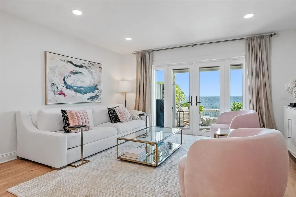 4966 Coquina Key Drive SE St Petersburg FL 33701